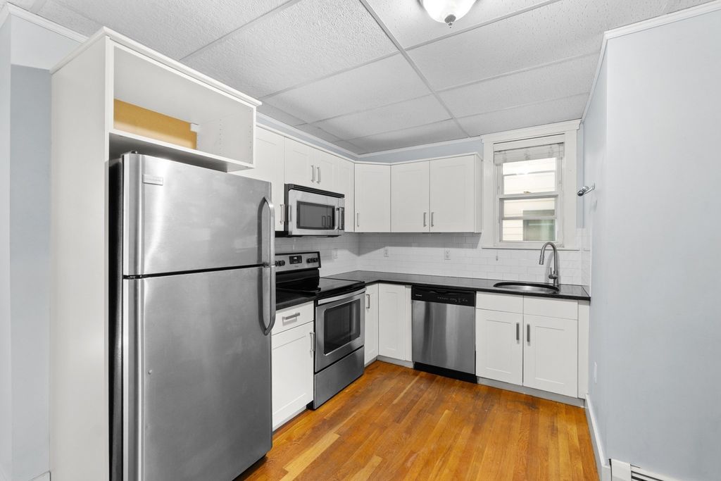 674 Saratoga 1A, Boston, MA 02128