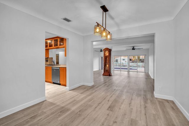 1421 NE 54th Street, Fort Lauderdale, FL 33334