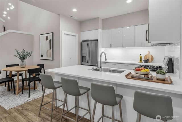 32808 Ten Trails Parkway SE, Black Diamond, WA 98010