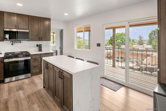 14430 Rios Canyon Rd, El Cajon, CA 92021