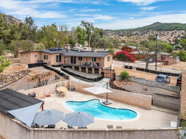 14430 Rios Canyon Rd, El Cajon, CA 92021