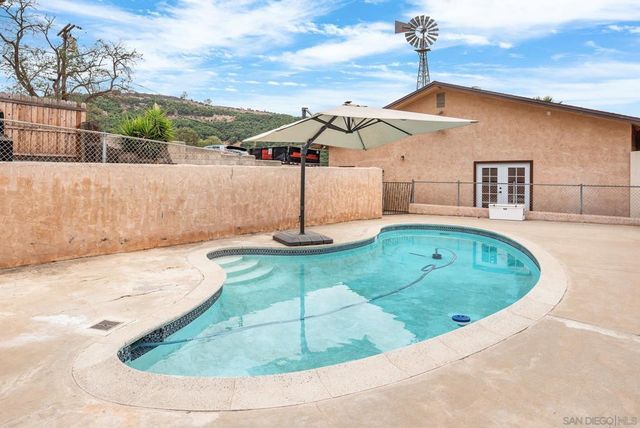 14430 Rios Canyon Rd, El Cajon, CA 92021