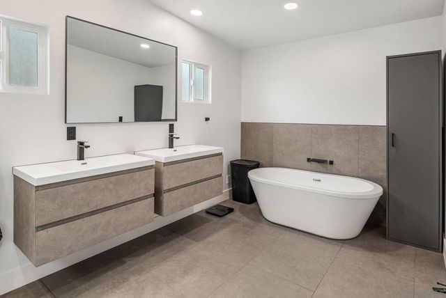 14430 Rios Canyon Rd, El Cajon, CA 92021