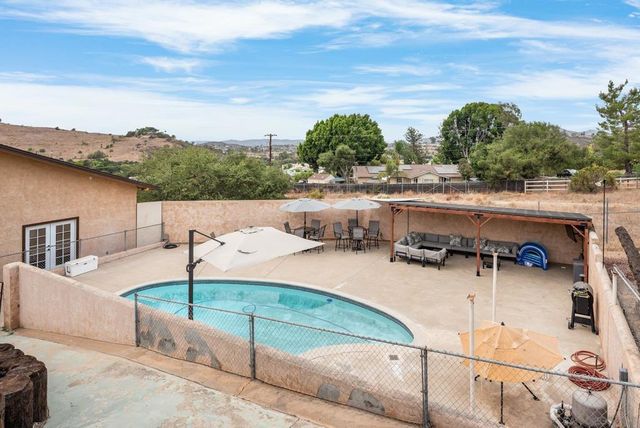 14430 Rios Canyon Rd, El Cajon, CA 92021