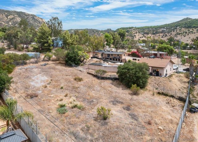 14430 Rios Canyon Rd, El Cajon, CA 92021