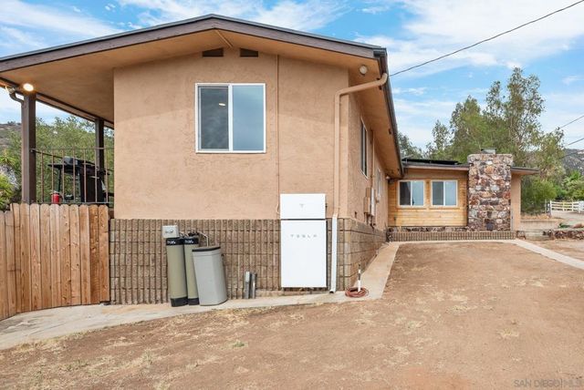 14430 Rios Canyon Rd, El Cajon, CA 92021