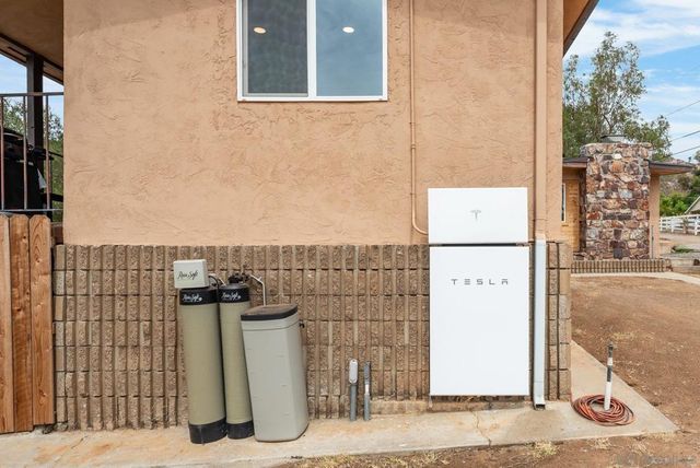 14430 Rios Canyon Rd, El Cajon, CA 92021