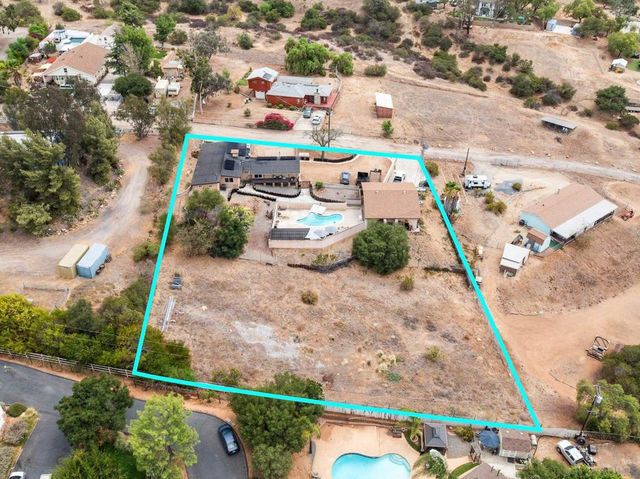 14430 Rios Canyon Rd, El Cajon, CA 92021