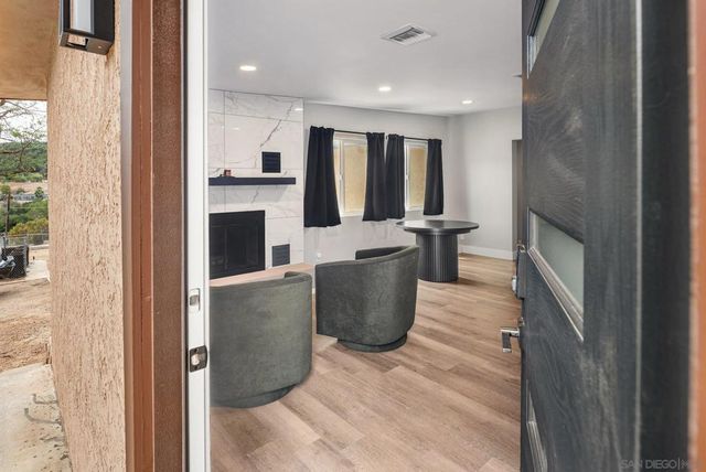 14430 Rios Canyon Rd, El Cajon, CA 92021