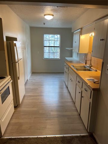 340 Pan American Drive C1, Livingston, TX 77351