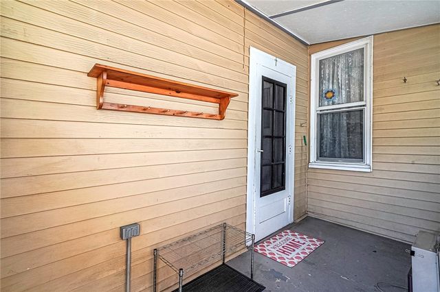 1614 5th Ave, Beaver Falls, PA 15010
