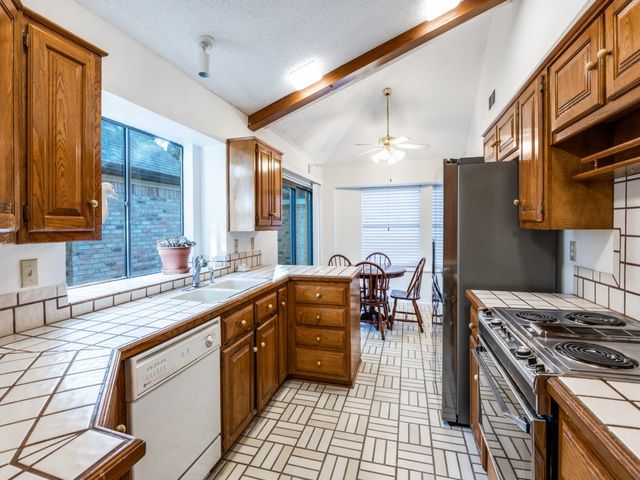 2518 Cattail Court, Carrollton, TX 75006