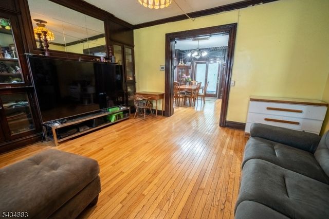 128 W 8Th St, Plainfield City, NJ 07060