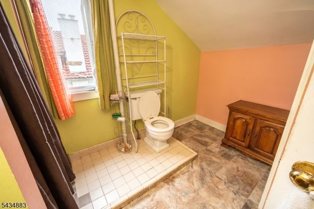 128 W 8Th St, Plainfield City, NJ 07060