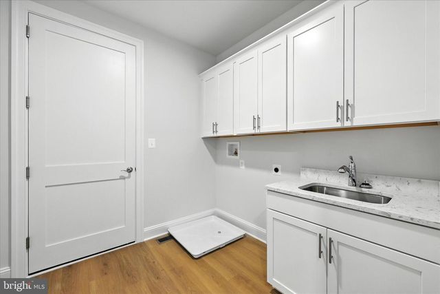 100 VILLABROOK WAY, Baltimore, MD 21212