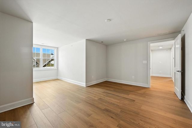 100 VILLABROOK WAY, Baltimore, MD 21212