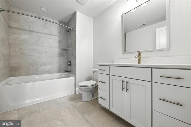 100 VILLABROOK WAY, Baltimore, MD 21212