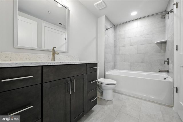 100 VILLABROOK WAY, Baltimore, MD 21212