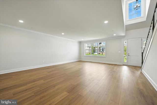 100 VILLABROOK WAY, Baltimore, MD 21212