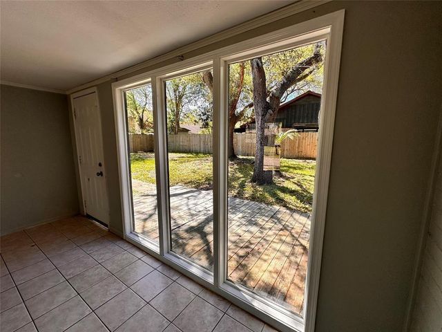 738 Beachcomber Lane, Houston, TX 77062