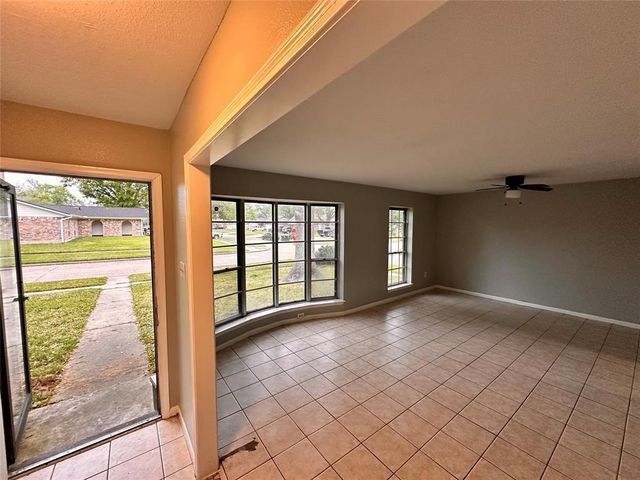 738 Beachcomber Lane, Houston, TX 77062