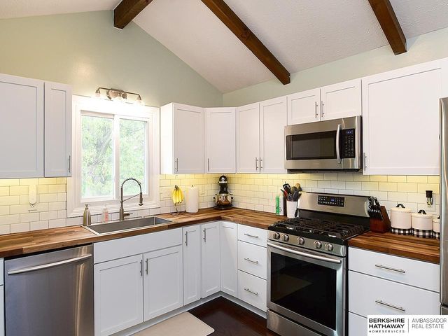 11755 Himebaugh Circle, Omaha, NE 68164