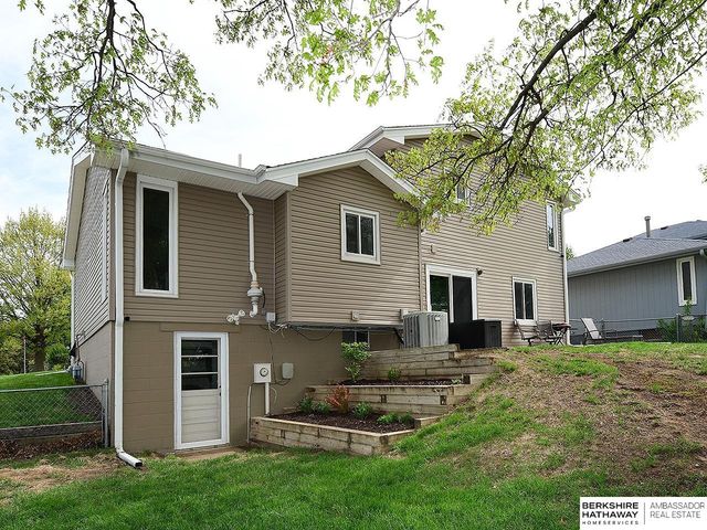 11755 Himebaugh Circle, Omaha, NE 68164