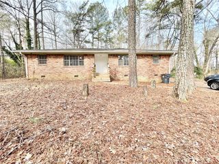 6496 Raymond Drive, Union City, GA 30291