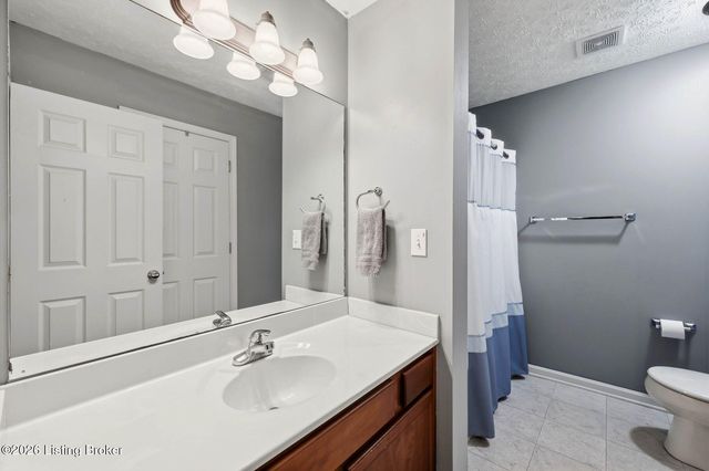 17508 Curry Branch Rd, Louisville, KY 40245