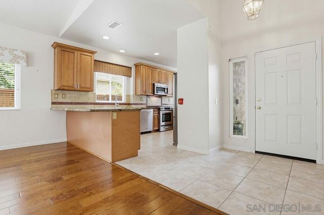 713 Bel Air W, Vista, CA 92084