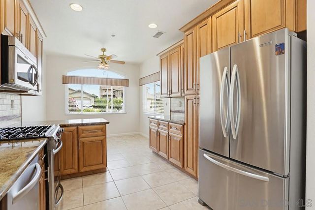 713 Bel Air W, Vista, CA 92084