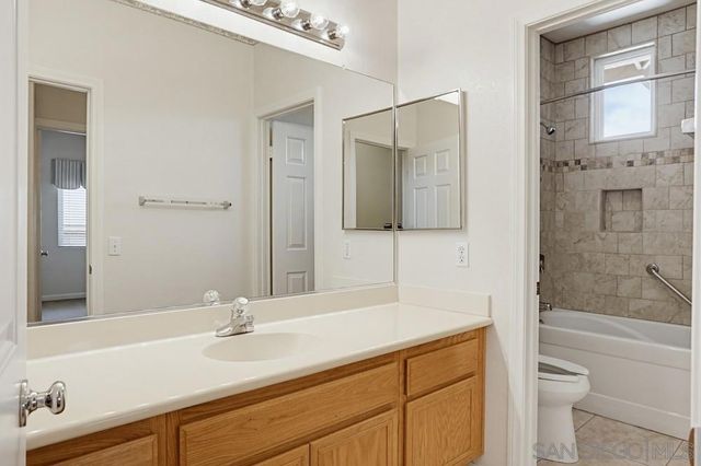 713 Bel Air W, Vista, CA 92084