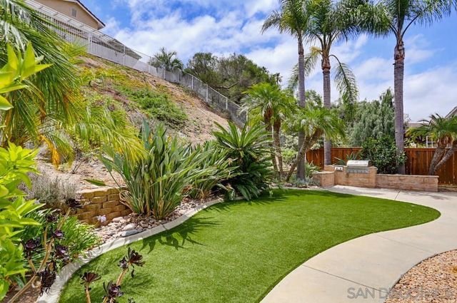 713 Bel Air W, Vista, CA 92084