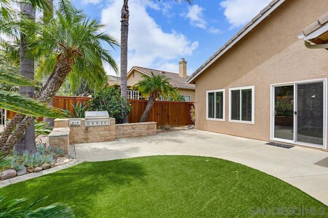 713 Bel Air W, Vista, CA 92084