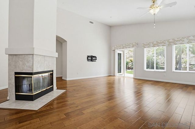713 Bel Air W, Vista, CA 92084