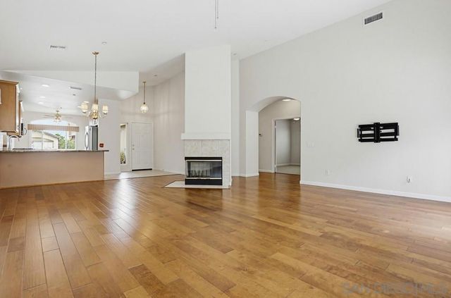 713 Bel Air W, Vista, CA 92084