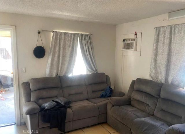 7047 Dwight Way Way, San Bernardino, CA 92404