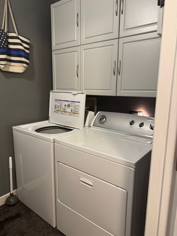 832 E Old Willow Road 103, Prospect Heights, IL 60070