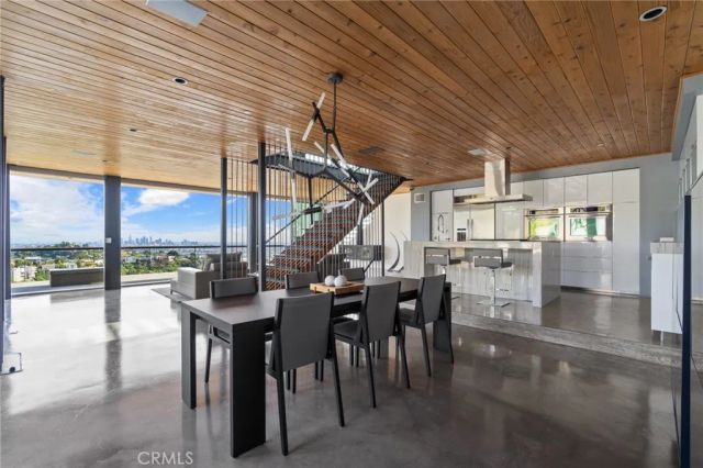 2917 Durand Drive, Los Angeles, CA 90068