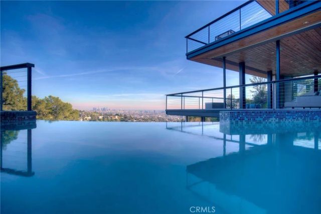 2917 Durand Drive, Los Angeles, CA 90068