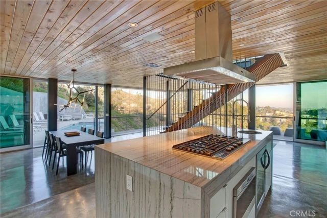 2917 Durand Drive, Los Angeles, CA 90068