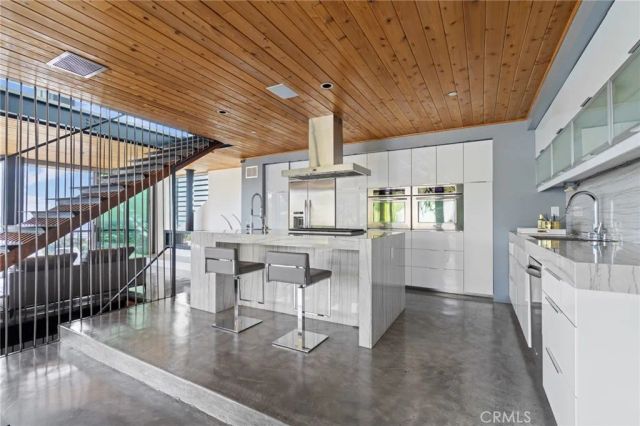 2917 Durand Drive, Los Angeles, CA 90068