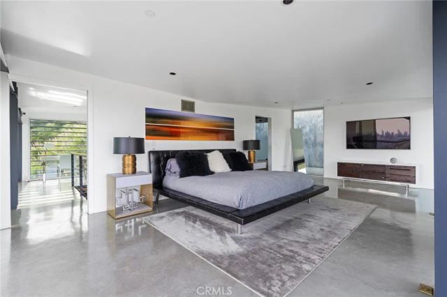 2917 Durand Drive, Los Angeles, CA 90068