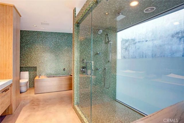 2917 Durand Drive, Los Angeles, CA 90068
