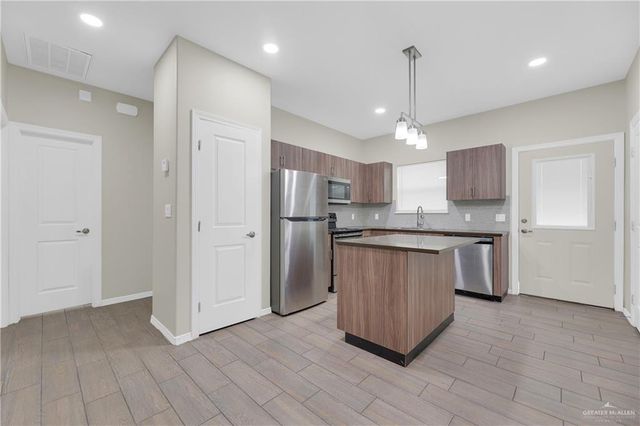 1609 Broome Street, Edinburg, TX 78541