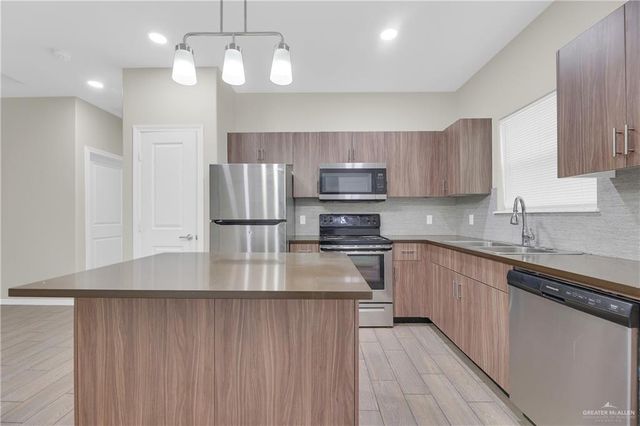 1609 Broome Street, Edinburg, TX 78541