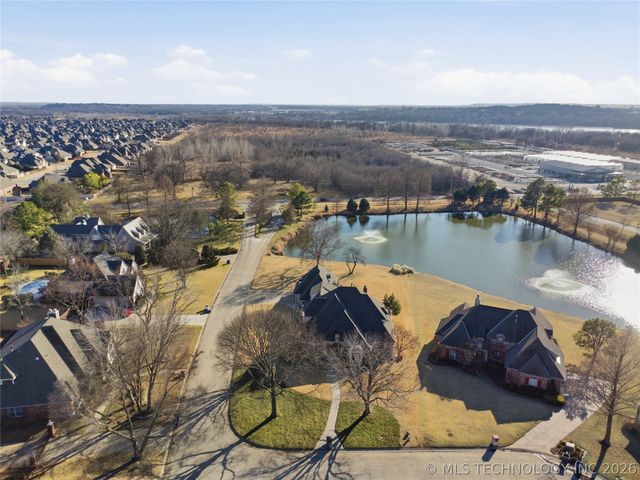 11938 S Canton Avenue, Tulsa, OK 74137