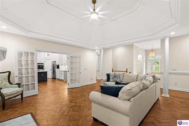 707 Foxfire Road, Elizabethtown, KY 42701