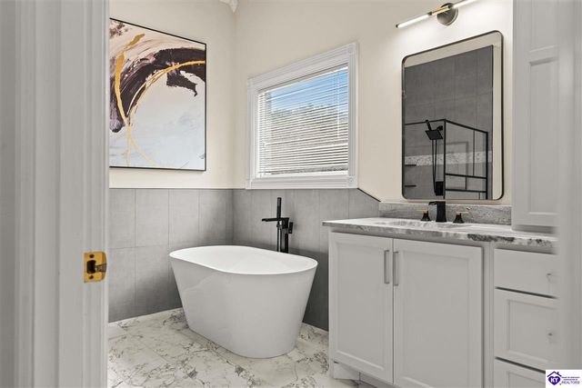 707 Foxfire Road, Elizabethtown, KY 42701