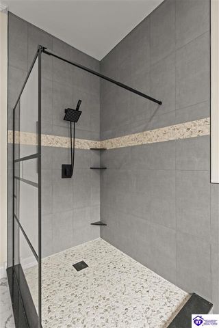 707 Foxfire Road, Elizabethtown, KY 42701